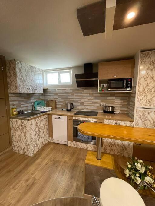 Magnifique En Apartment La Chaussée-Saint-Victor